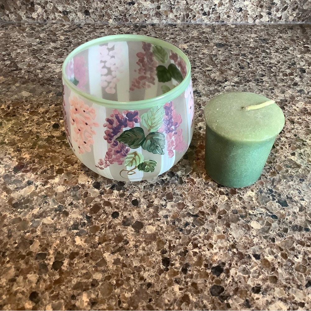 NWOT yankee candle votive candle holder with candle